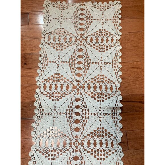 Handmade Crochet Lace Table Runner Approx. 33" x 11" Rectangular Delicate Ivory - Picture 3 of 8